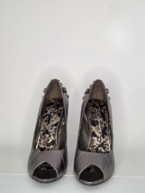SE Boutique Lakin Metallic Gray Peep-Toe High Heels